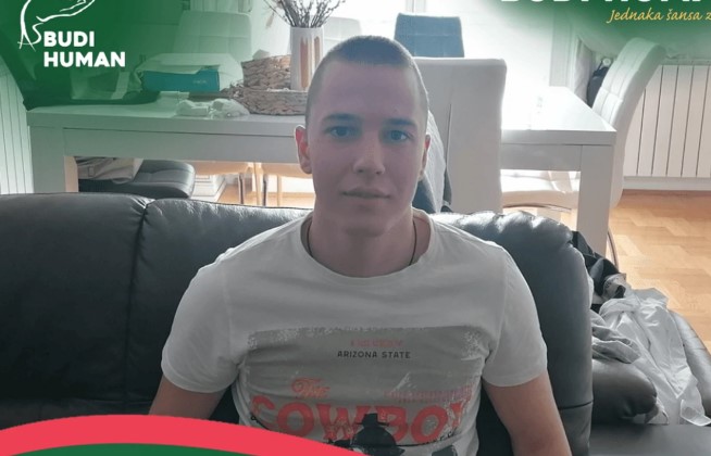 (FOTO) Pomozite da Stefan (19) ponovo hoda: Nakon teške operacije pršljena sada vodi najveću bitku