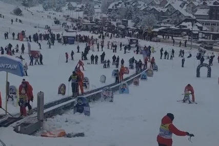 Ljubitelji skijanja pohrlili na Zlatibor