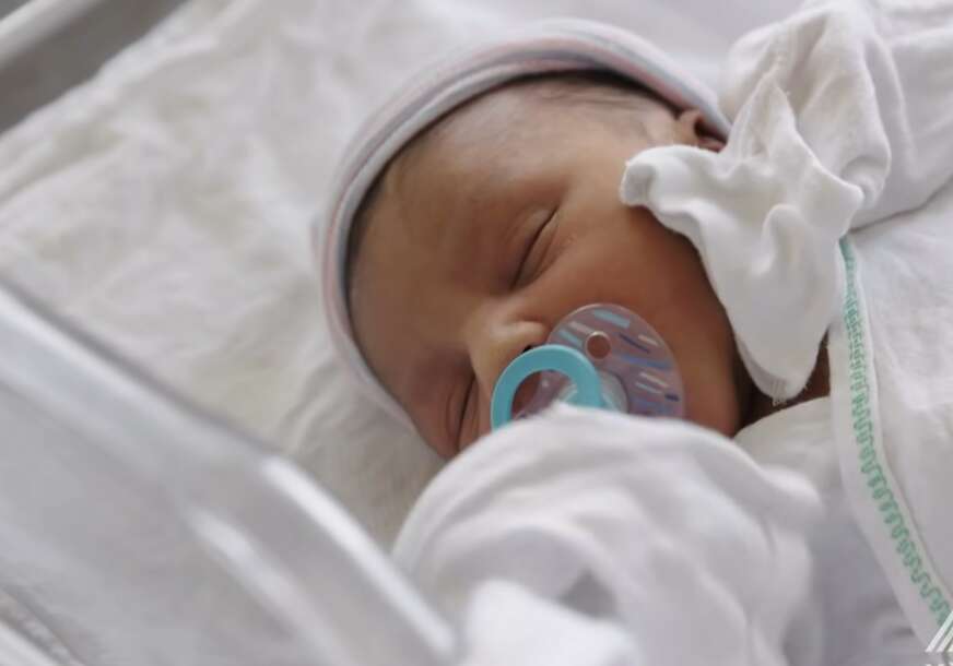 Dobrodošli mališani! U Srpskoj rođeno 10 beba, u  u 5 porodilišta nije se čuo najradosniji plač