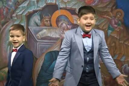 (VIDEO) KAO ANĐELI SU Braća David i Dimitrije će vas oduševiti pjesmom o Božiću