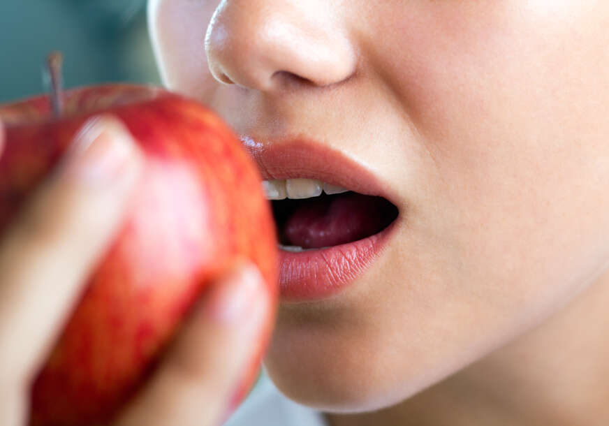 TJERA DOKTORA IZ KUĆE Evo šta se događa u vašem organizmu ako redovno jedete jabuke