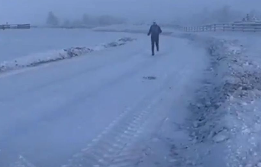 (VIDEO, FOTO) NEHUMANI USLOVI Maraton u Sibiru se održao na nestvarnih -55 stepeni