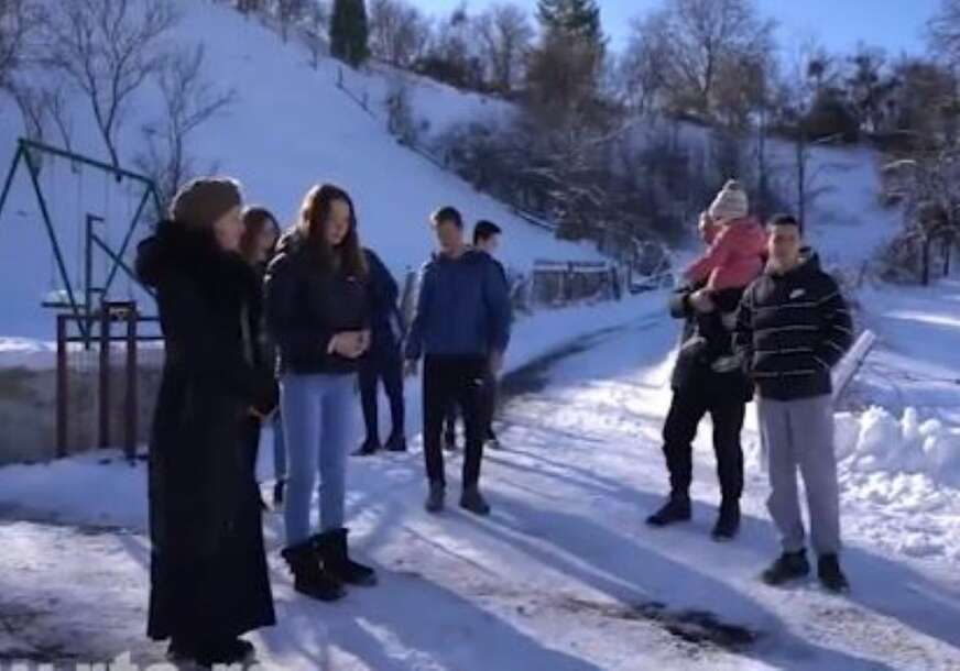 Višečlana porodica Tošić iz grada se preslila na selo