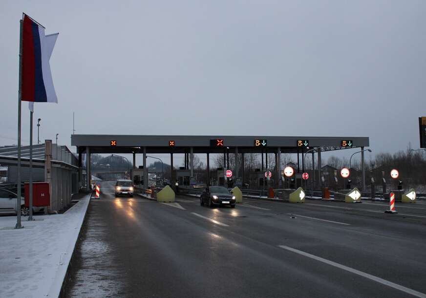 (FOTO) Slobodno kroz Srpsku: Povodom 32. rođendana Republike Srpske besplatna vožnja auto-putevima