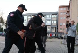 Nakon svađe UBOLA ŠVABU NOŽEM U SRCE: Osumnjičenoj za ubistvo produžen pritvor za još 2 mjeseca