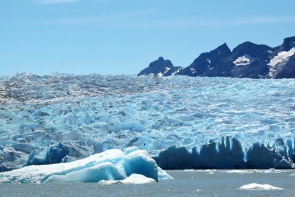 "Kontinent prošao kroz nagli kritični prelaz" Rekordno niska površina pod ledom na moru oko Antarktika