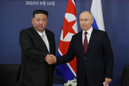 Kim poslao Putinu oružje: Sjeverna Koreja isporučila Rusiji oko 6.700 KONTEJNERA MUNICIJE