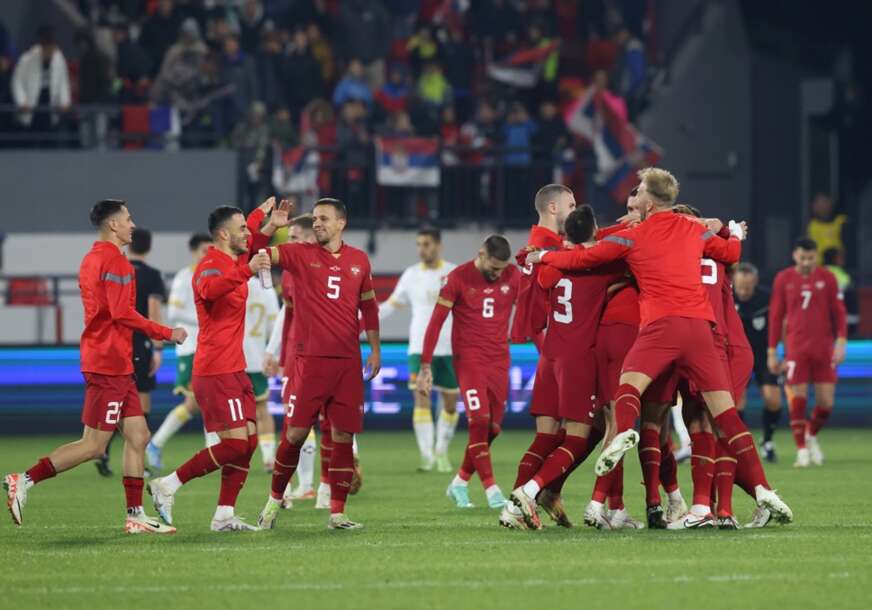 VELIKA PODRŠKA ORLOVIMA Fudbaleri Srbije treniraju pred navijačima, "buknule karte" za EURO