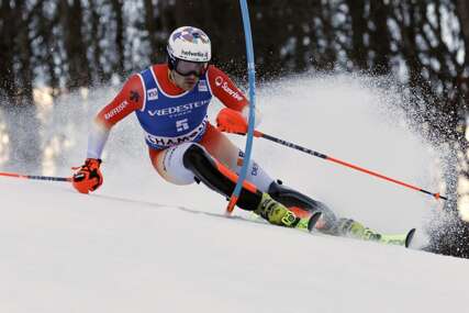 (FOTO) ČUDO U ŠAMONIJU Istorija alpskog skijanja ovo ne pamti, Švajcarac uradio nemoguće