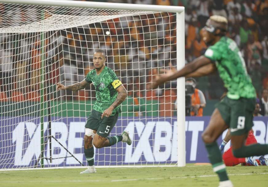 (FOTO) LUDNICA NA AFRIČKOM KUPU NACIJA Nigerija nakon penala otišla u finale, Mokoena od junaka do tragičara