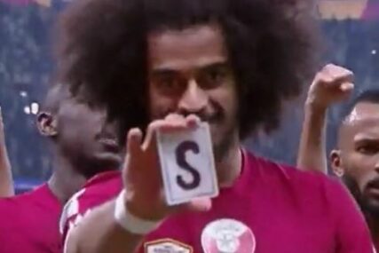 (VIDEO) DA LI JE OVO NAJLUĐA PROSLAVA GOLA IKADA Katarski fudbaler postigao pogodak, pa izveo mađioničarski trik