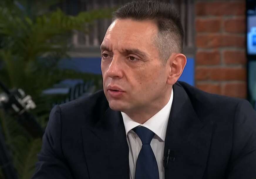 Vulin oštro o onima koji LOŠE GOVORE O SRBIJI "Mnogi MOLE DA BUDU PUŠTENI i da uđu u zemlju, jer gube puno novca"
