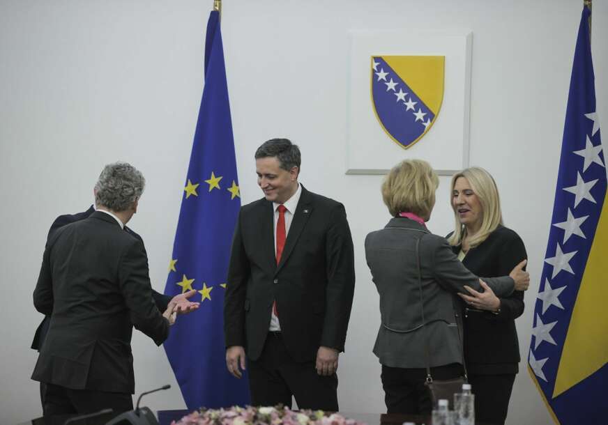 Angelina Ajhorst sa članovima Predsjedništva BiH