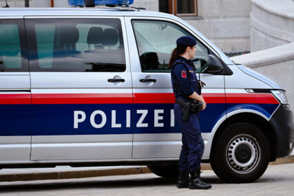 DRAMA U GRACU Austrijska policija traga za vozačem koji je udario djevojku (25) iz BiH i pobjegao