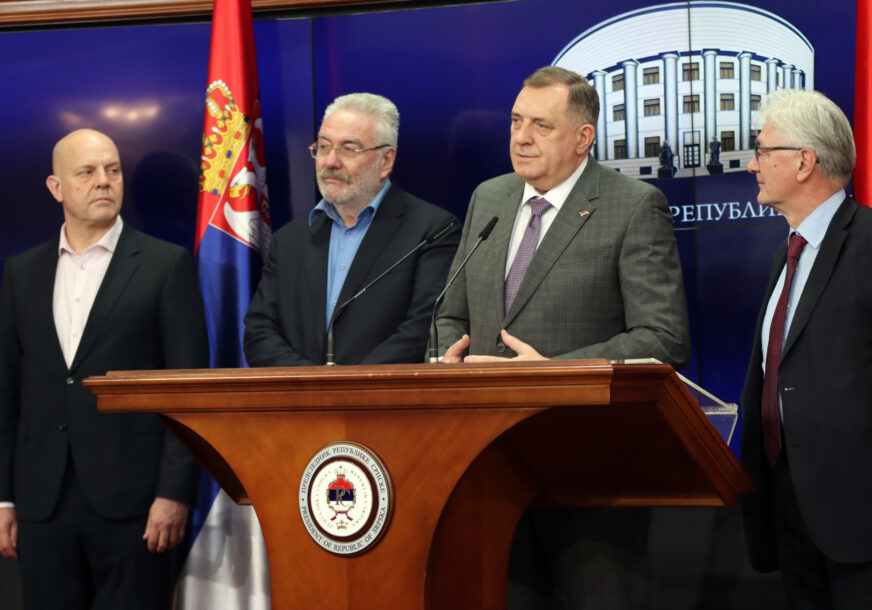 (FOTO) DODIK UGOSTIO NESTOROVIĆA „Srpska i Srbi na Kosovu su pod pritiskom Amerike, Britanije i EU“