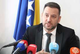 GUBITNIK DANA Almir Badnjević