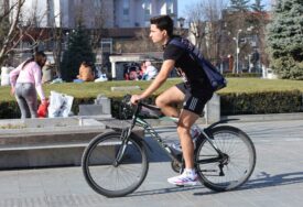 SUNČANI 3. MAJ I danas vrlo toplo, temperatura do 31 stepen
