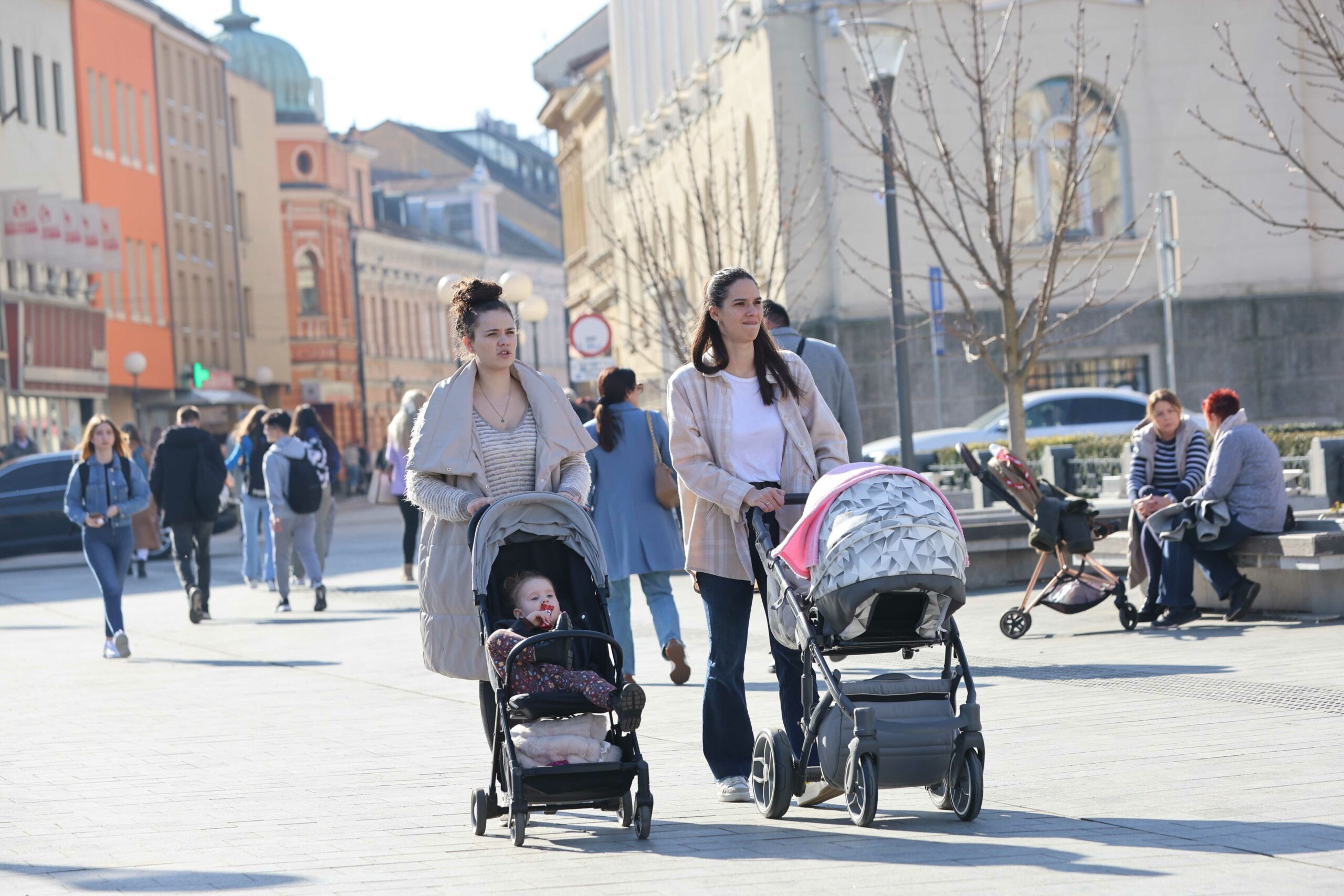 Vrijeme Danas Sunčano U Većini Gradova, Najviša Dnevna Temperatura Do ...