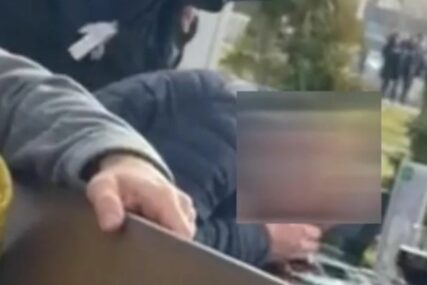 (VIDEO) Šokantan snimak iz Hrvatske: Muškarac šmrkao kokain u bašti kafića usred bijela dana