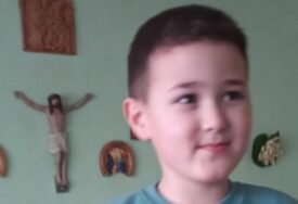 (FOTO) Pokrenuta humanitarna akcija za liječenje malog Ilije: Dječaku se preko noći pogoršalo stanje, roditelji ostali u šoku kada su čuli dijagnozu