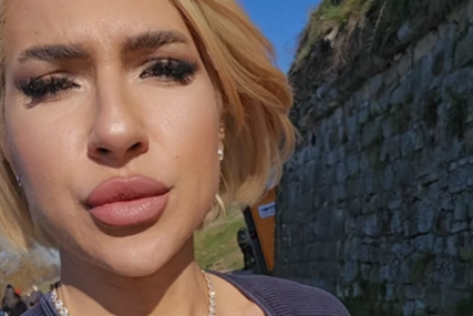 (VIDEO) Jovana Jeremić opet vozi rolere: Iz premalog topa grudi kipe, a uske helanke samo što NE PUKNU na njoj