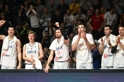 (VIDEO, FOTO) Srbija sporo krenula, pa bez problema slavila: Orlovi trijumfom nad Finskom započeli kvalifikacije za Eurobasket