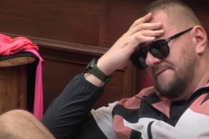 (VIDEO) JECAO NA SAV GLAS Janjuš slomljen zbog samoubistva brata koje se desilo prije 2 mjeseca