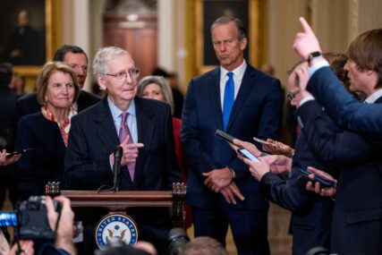 “Nisam više mladić” Mič Mekonel odlazi sa funkcije lidera republikanaca u Senatu