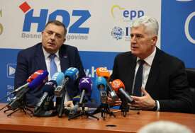 Smatra da mu je zato OKRENUO LEĐA: Dodik poručio da Čović "PREGOVARA S MUSLIMANIMA" da Hrvati biraju svog člana Predsjedništva