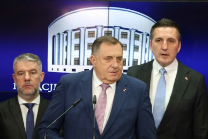 (VIDEO, FOTO) "Moćno je sastati se s Putinom koji zna da u BiH postoji neizabrani stranac" Dodik komentarisao sastanak s ruskim predsjednikom, pa otkrio kada će se opet sastati