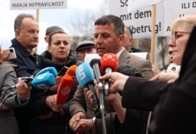 (FOTO) Vukanović isprozivao Šmita i Dodika "Lokalni izbori će proći u mafijaškoj atmosferi, baš kao što gledamo u seriji 'Narkos'"