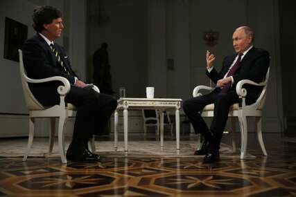 Taker Karlson intervjuše Vladimira Putina