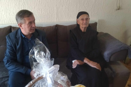 "Živi da svjedoči, to je Božija volja" Milja Zečević iz Broda napunila je 93 godine, a u ratu joj ubijena tri sina i muž