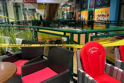 (FOTO) POZNATO KO JE UBICA Policijski inspektor pucao iz pištolja na ženu u tržnom centru