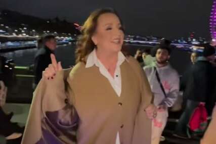 PREDIVAN SNIMAK IZ LONDONA Ana Bekuta zapjevala na ulici, a pjesmu posvetila Mrki
