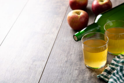 ELIKSIR ŠIROKOG SPEKTRA Razlozi zašto biste trebali piti jabukovo sirće prije spavanja