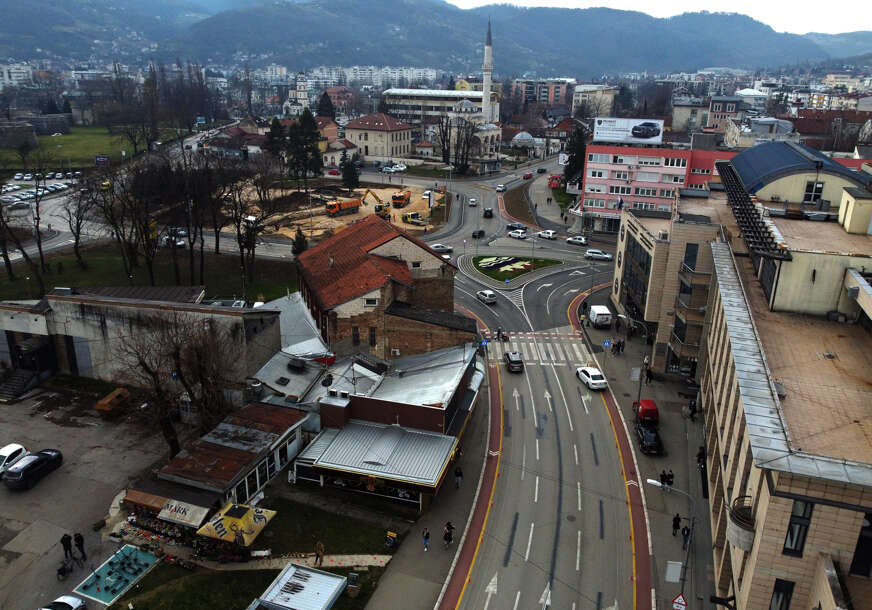kružni tok na bulevaru 