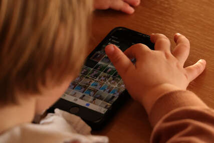Opasnost od zavisnosti: Da li djeci treba zabraniti korištenje društvenih mreža