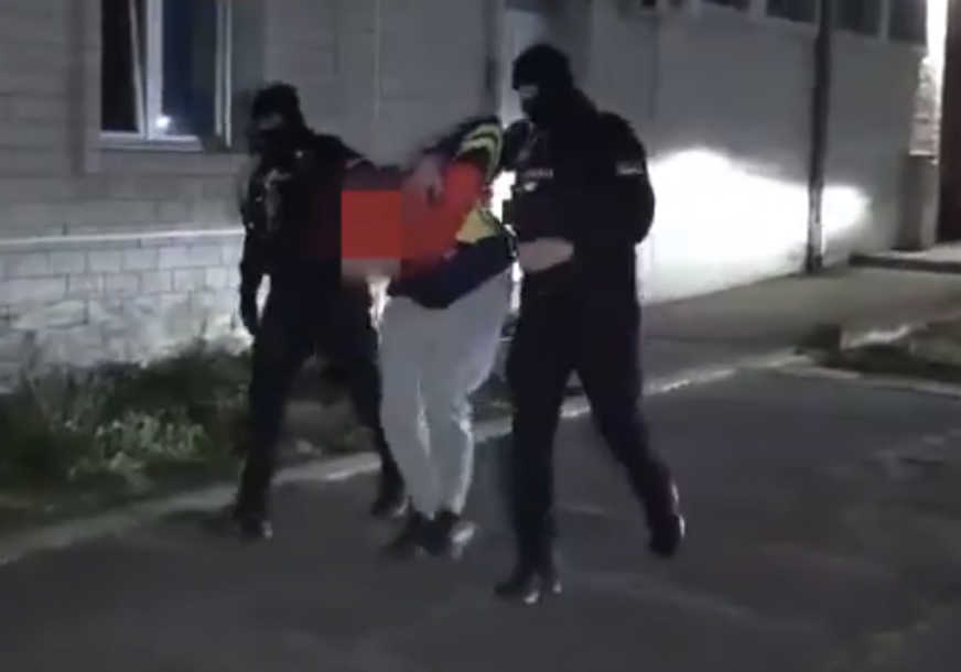 (VIDEO) Spektakularna akcija policije širom Evrope: Zvicerovi, Šarićevi i Belivukovi saradnici osumnjičeni za UBISTVA ŠEFOVA "ŠKARLJARACA", učestvovao i MUP Srpske