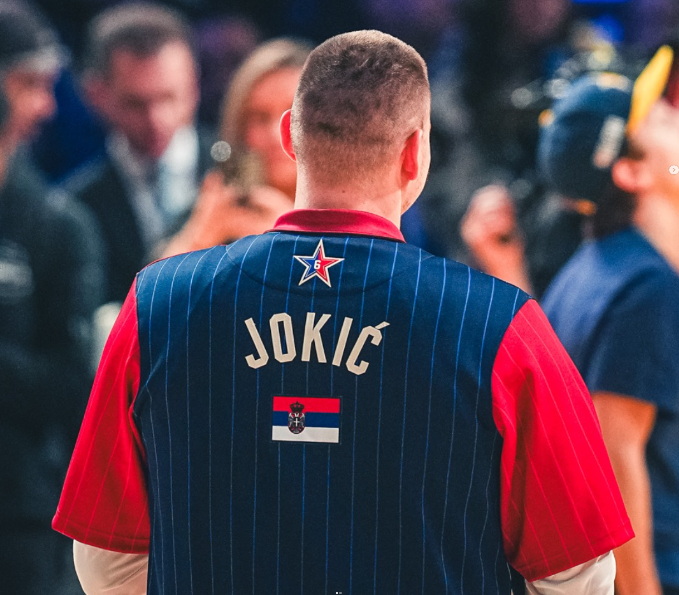 (FOTO) "Za sve bi bilo dobro ako bi igrao za Srbiju" Legendarni košarkaš otkrio Jokićeve šanse da nastupi u Parizu