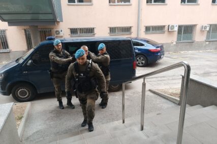 (FOTO) AKCIJA "KUM" Uhapšen Fikret Kajević koji se tereti za organizovani kriminal povezan sa krijumčarenjem droge