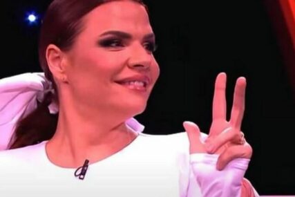 (VIDEO, FOTO) "Od sad se ne prezivam Vrbos, već Srbos" Hrvatska pjevačica PODIGLA 3 PRSTA, ovako odgovara na prozivke