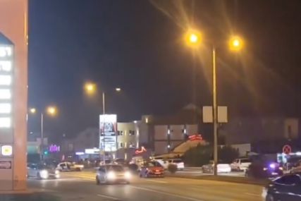 (VIDEO) Sudar dva automobila na Zapadnom tranzitu: Saobraćajna nesreća u Banjaluci, uviđaj u toku