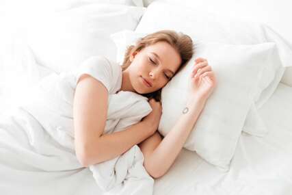 Utiču na kvalitet sna: Aktivnosti koje treba da izbjegavamo prije odlaska na spavanje