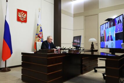 NEMA MIRA Kremlj demantovao da Putin nudi zamrzavanje sukoba