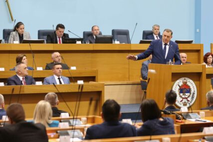 „Šuruje sa strancima protiv svoje zemlje“ Dodik tvrdi da Vukanović uživa punu slobodu, ali nastavlja da ga vrijeđa