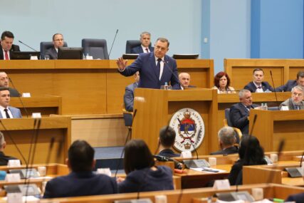 “Kukavice i poltroni, ako smijete sami napišite Izborni zakon Republike Srpske” Dodik istresao salvu uvreda na račun opozicije
