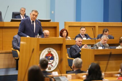 Skoro u cik zore: Nacrt izbornog zakona Srpske izglasan u Narodnoj skupštini