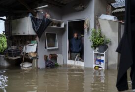 Mostovi i putevi razoreni: Broj poginulih u poplavama u Brazilu porastao na 100, nestalo 128 osoba
