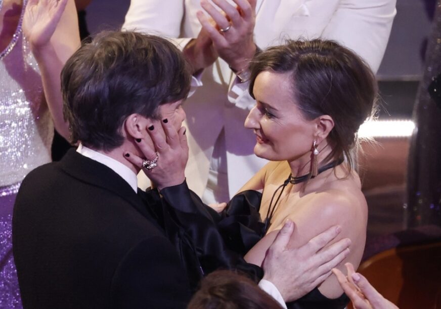 Kilijan Marfi poljubio ženu na dodjeli Oskara